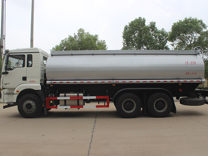 陜汽德龍18.7立方SCS5250TGYSX6供液車(chē)